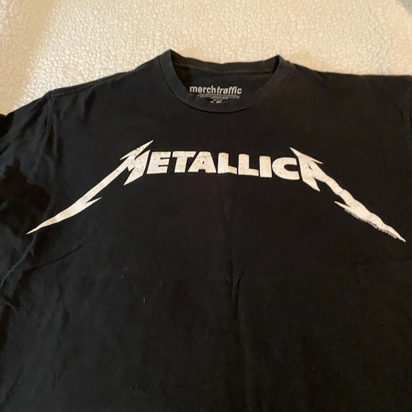 Merch Traffic Black Metallica Tee - Picture 2 of 5
